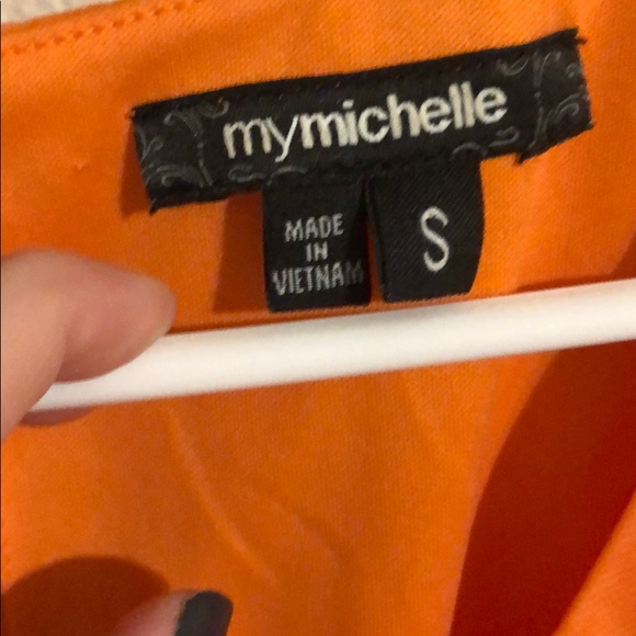 Orange quarter sleeve dress with belt - Picture 5 of 5